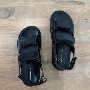 Princess Polly Platform Two Strap Sandals Black Size 6